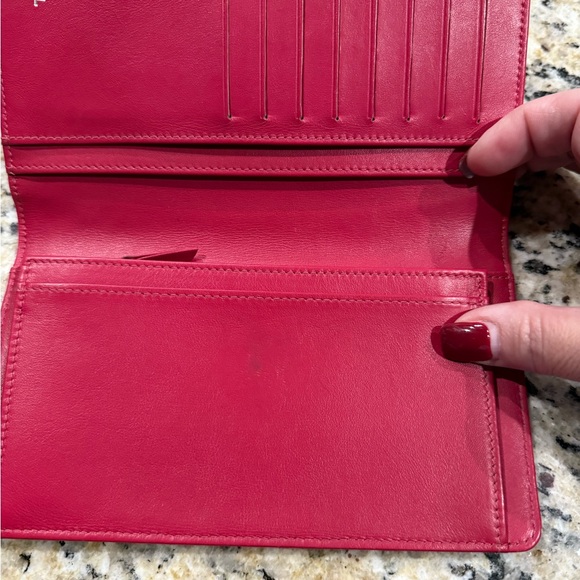 Dark Pink Chanel Wallet, Excellent condition. Cert. Posh HQ. Hologram intact - Picture 2 of 5